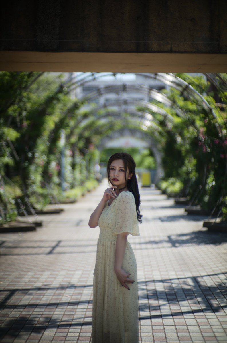 ohisaboh's tweet photo. 2022.5.28
元町中華街エリア
Model:小倉梓紀さん (@_azuly_24)
はじめましてのあずりぃさん!
Leica M10-R
MS-OPTICS SONNETAR 50mm F1.1
#小倉梓紀
#Arlys撮影会(@Arlyspp)
#アーリ-ズ
#ストリート
#ポートレート
#写真好きな人と繋がりたい
#ファインダー越しの私の世界
#撮って出し
#TORUNO https://t.co/36pxEyTIuT