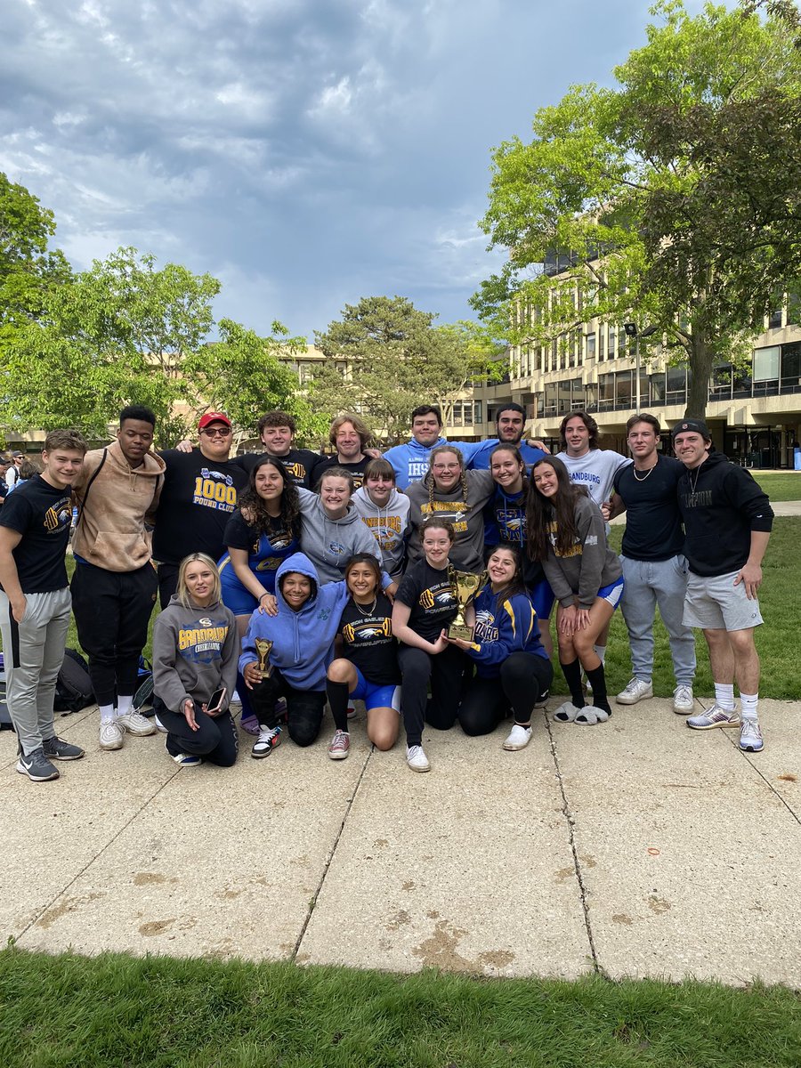 IronCSEagles's tweet photo. Carl Sandburg Powerlifting IHSPLA State Champions. An amazing group of Eagles! Congrats @EaglesAthletics @SandburgHS @NHSSCA_IL @IHSPLA @coach4kindness https://t.co/KSU9EEHKh8