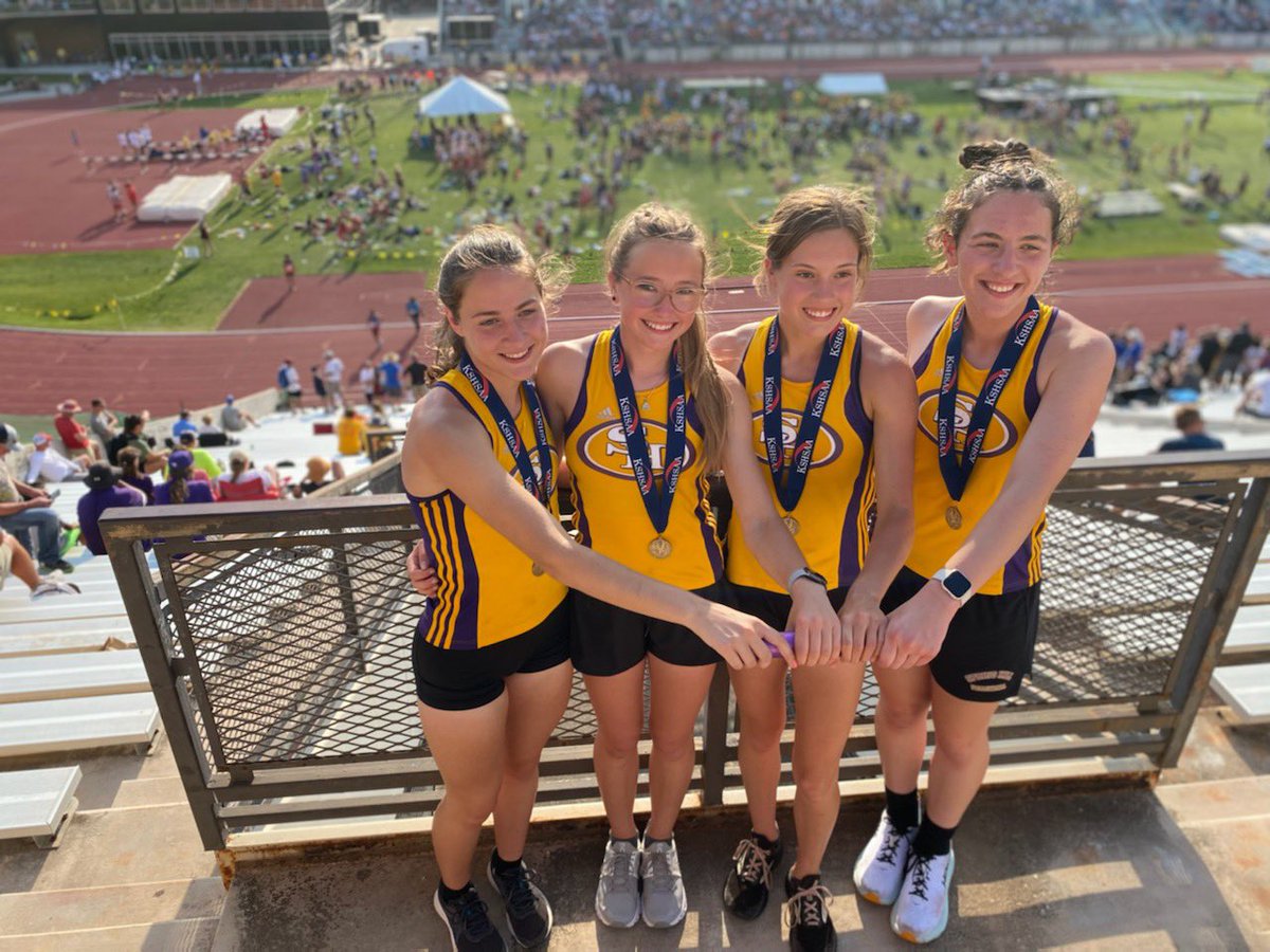 SHHSTracknField's tweet photo. 4x800m Relay
Vienna Lahner, Legacy Murphy, Payton Hines, and Addie Bond
5th place 💪
⏱10.13.01 https://t.co/8uNiqNr8b9