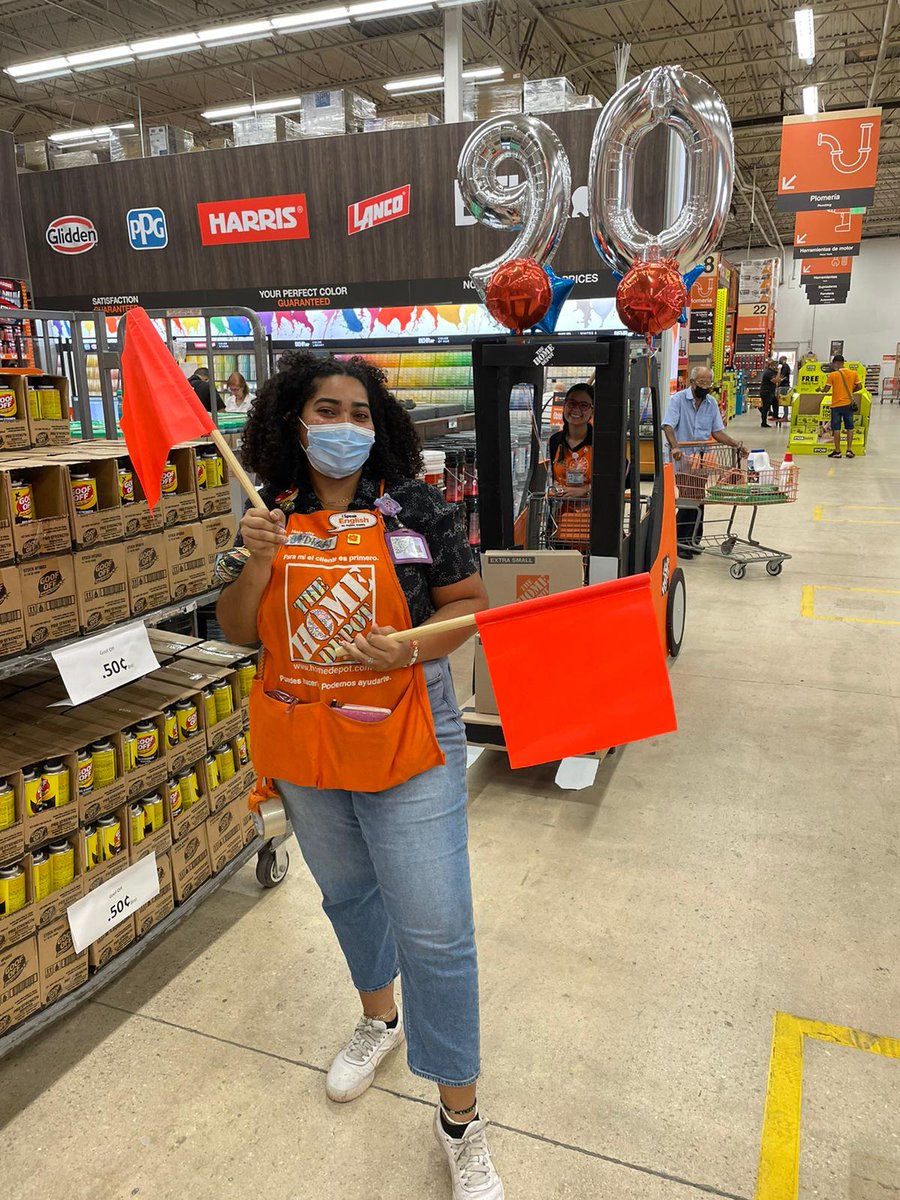 InFocusTeam6408's tweet photo. Beep beep 🔊... Remember to keep your 🚩Safety Zone 🚩 while operating lift equipment

Also celebrating our 9️⃣0️⃣days without 
incidents🥳🥳...Keep up working safe!
@luis_reyes1234
@InFocus_Chris @rodriguez_oyola @Alejandra4007 @noel_reyes00 
@Lourdes33b https://t.co/VxwIXYqTTD