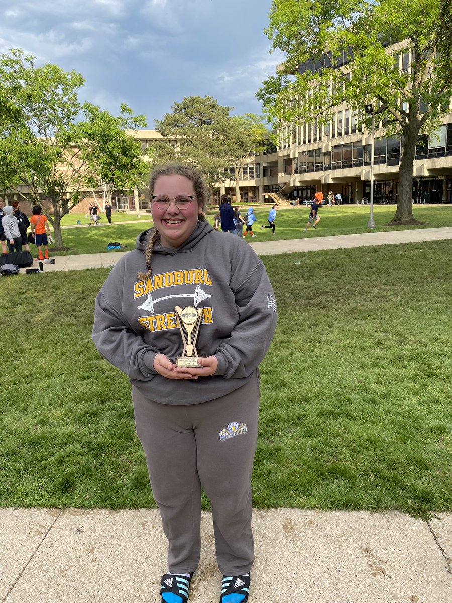 IronCSEagles's tweet photo. Gretchen Steenvoorden IHSPLA State Champion @EaglesAthletics @SandburgHS @NHSSCA_IL @IHSPLA @coach4kindness https://t.co/uofqoFpBkT