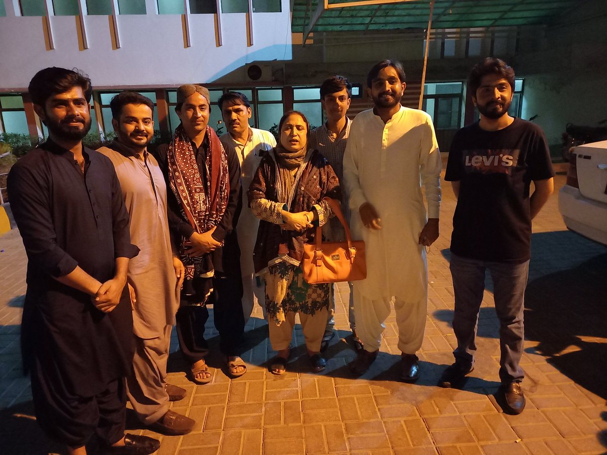 KausarBibi5's tweet photo. Kausar Bibi with Jawed Umrani @KausarBibi913 @psfmansoor  @Fatima5Kiran #TerroristJamiat https://t.co/K7nL7iU49w