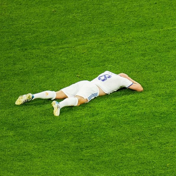 Esperando o Salah se vingar