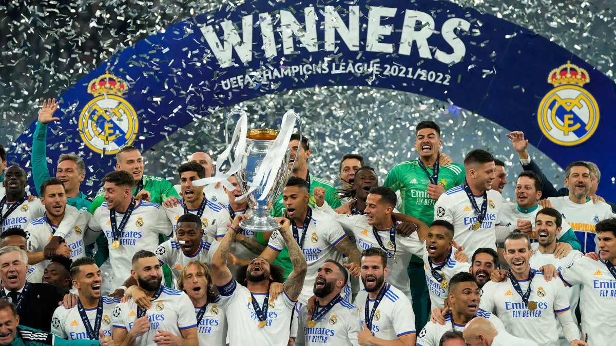 Offsider11's tweet photo. They really win the finals 😆🏆💪

#UCLfinal #RealMadrid https://t.co/ChcMhtMBkJ