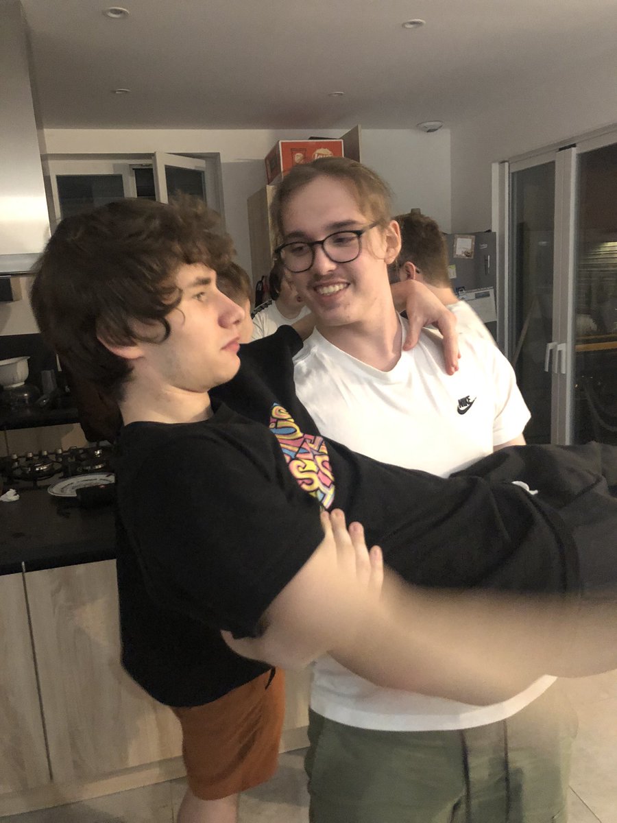 L’amour, le vrai <a href="/Shyraa__7/">Shyraa</a> <a href="/Avoria__/">Avoria</a>