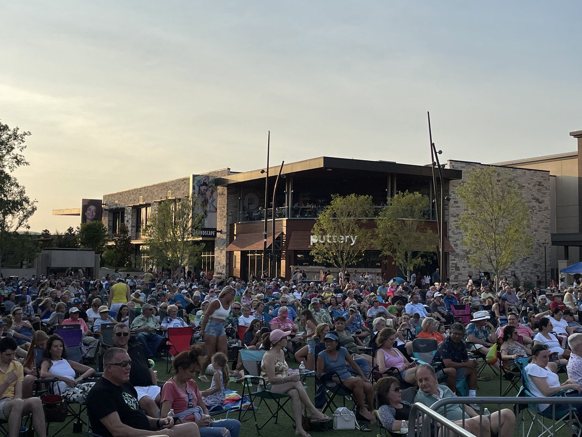 JTeespeak's tweet photo. Great crowd of @JackFMDFW listeners for Lost Shaker of Salt at @GrandscapeTX #ExploreGrandscape https://t.co/MhjInTn2de