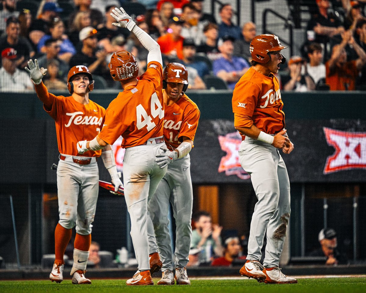 TexasBaseball's tweet photo. BALLGAME!

Texas defeats Oklahoma State, 9-2, to advance to the championship final tomorrow!

#HookEm https://t.co/fqO4vQwWDG