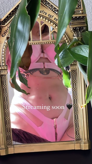 Streaming on MFC 🖤 https://t.co/Rwo3j4Z9UU<a href="/tag/onmfc"class="tags"><span>#onmfc</span></a>