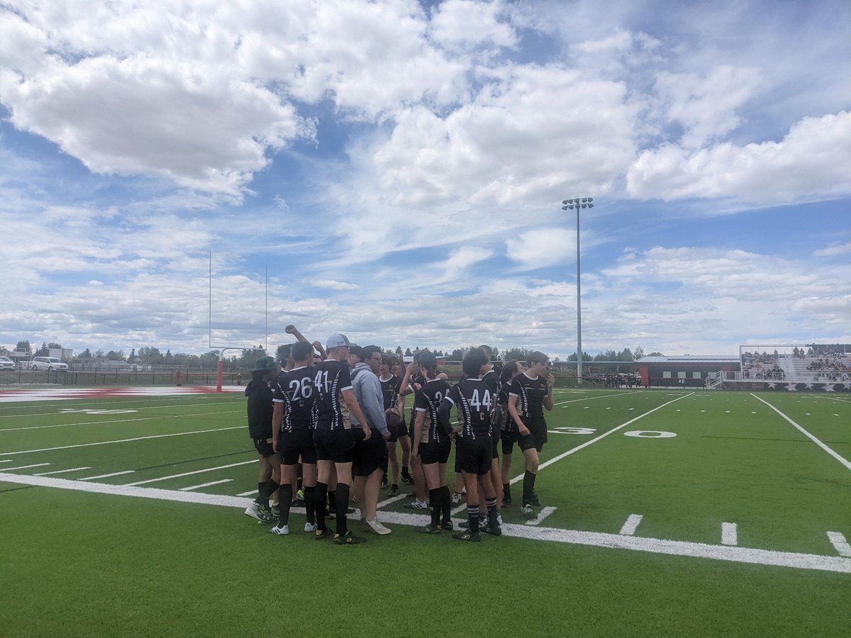 A beautiful day to wrap up our rugby season! So proud of these student athletes and all of the growth they worked through in this year of rebuilding. 

Best of luck to our boys team heading to provincials next weekend! Let's go Coyotes! 🏉🖤💛 <a href="/ChinookCoyotes/">Chinook High School</a>