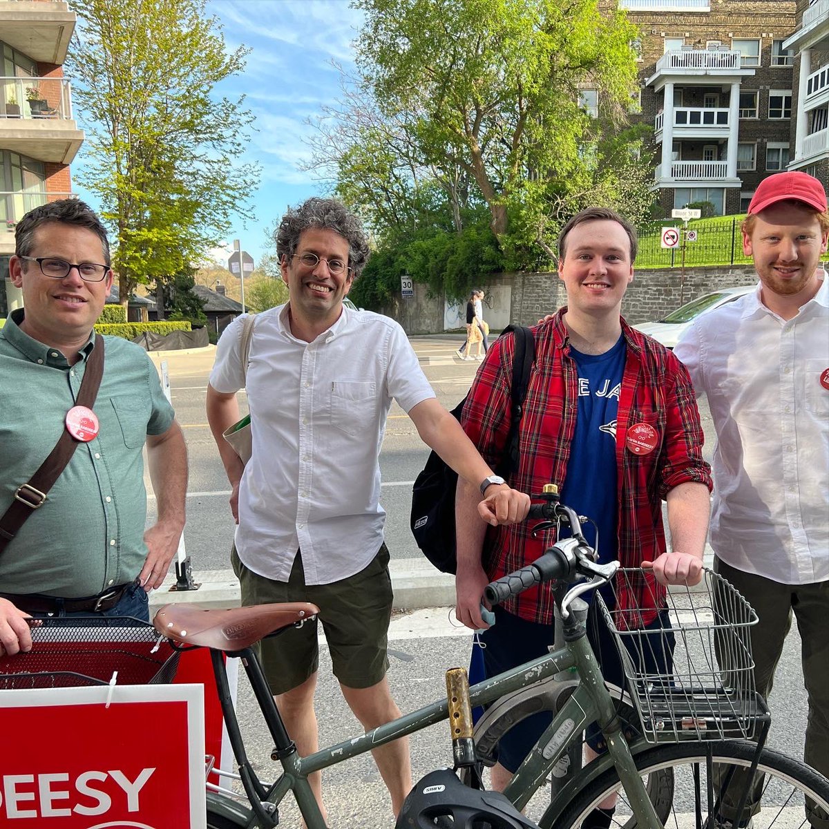cswc's tweet photo. We need leaders like @vote_karim at Queen’s Park. Proud to support him in his @OntLiberal run in Parkdale-High Park. Vote June 2nd! 🗳#kb4php #ParkHP #onpoli https://t.co/dvJsI8HHs4