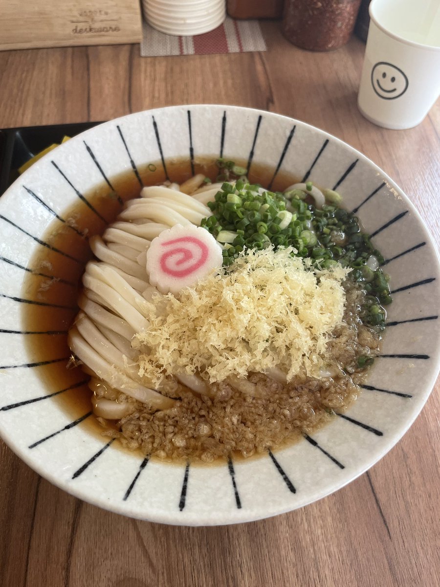 I’m a foodie and my hobby is trying out new places to eat. I also blog about these places and love recommending them to other people!😋🍽🍔 #OOZ #OOZhobby