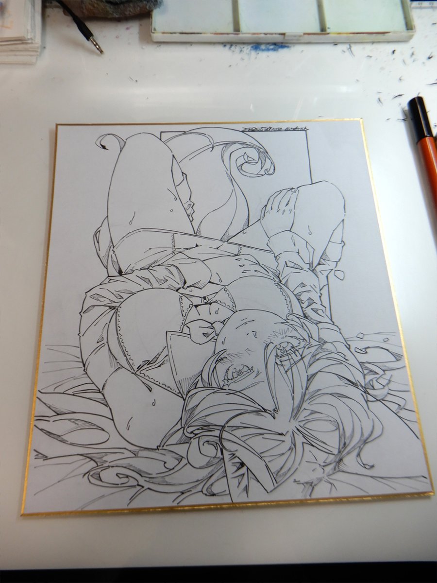 【作業中】くたびれコンパニオン、線画までできた。
#線画 #色紙 #狐娘 