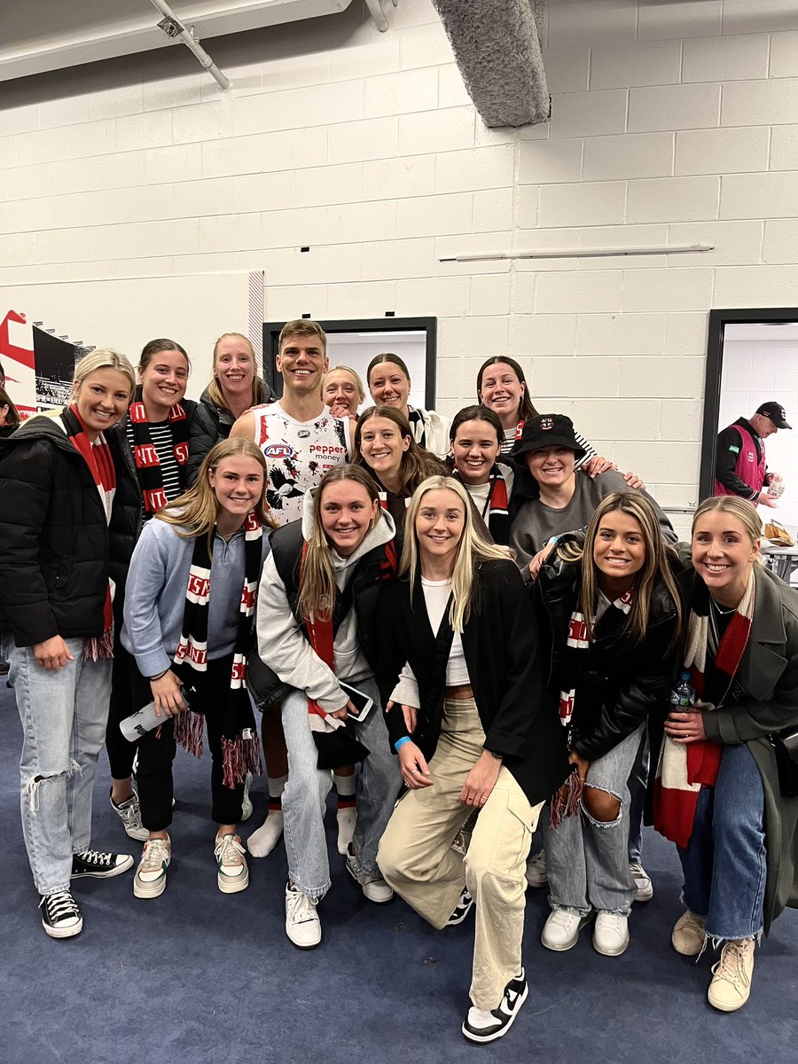 ❤️🤍🖤 #TogetherWeRise