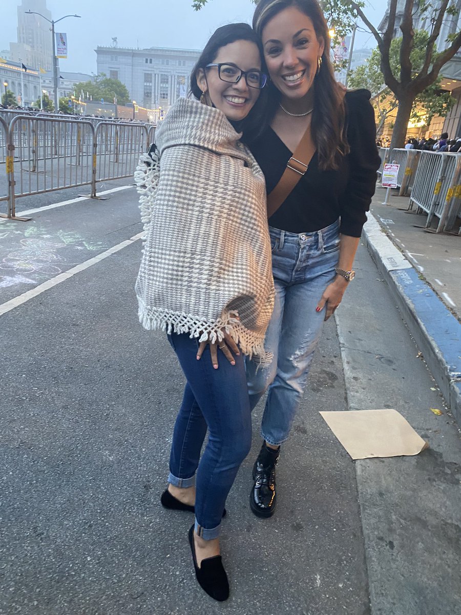 When you wait in line to see <a href="/oliviarodrigo/">Olivia Rodrigo</a> with your daughter and get to meet the cofounder of your favorite shoes <a href="/biancagates/">Bianca Gates</a>!!  Such a magical moment- <a href="/TecoGuide/">TecoGuide - Your Virtual College Advisor</a> #birdies