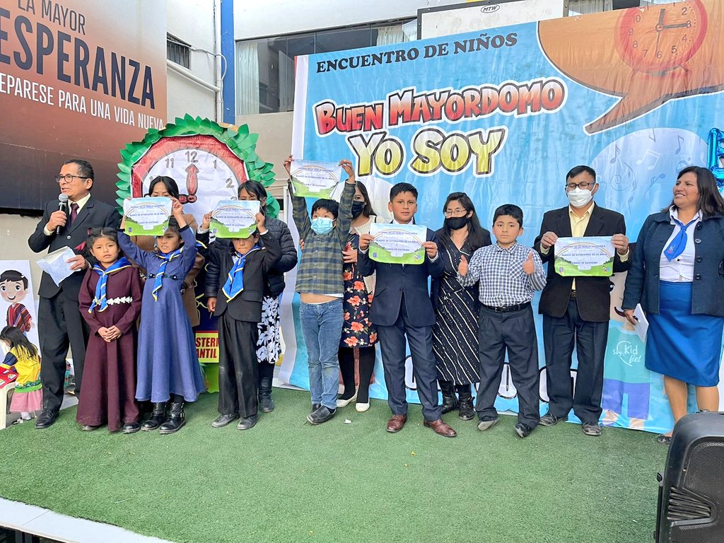 Con más de 200 niños se vivió el #EncuentrodeMenores de la poderosa #ZonaCusco 1 

#Alabanzas, #concursos, #capacitación, #lanzamiento y #Compromiso caracterizaron este gran evento. 

#ZonaCusco 💪 #BuenMayordomoYoSoy 🎖