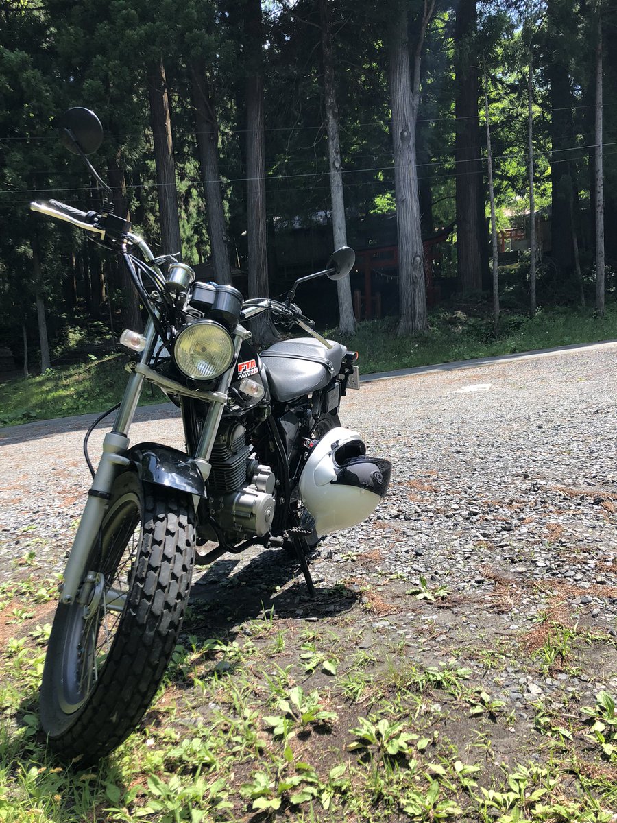 Bob59568419's tweet photo. 神社率が高いです⛩💦
これから岩手高原スノーパークでやってるバイクのイベントに遊びに行きます〜👍🏻✨

#HONDA #FTR #FTR223 #バイク乗りと繋がりたい #バイク好きと繋がりたい #岩手県 https://t.co/ZwMqhrVBOx