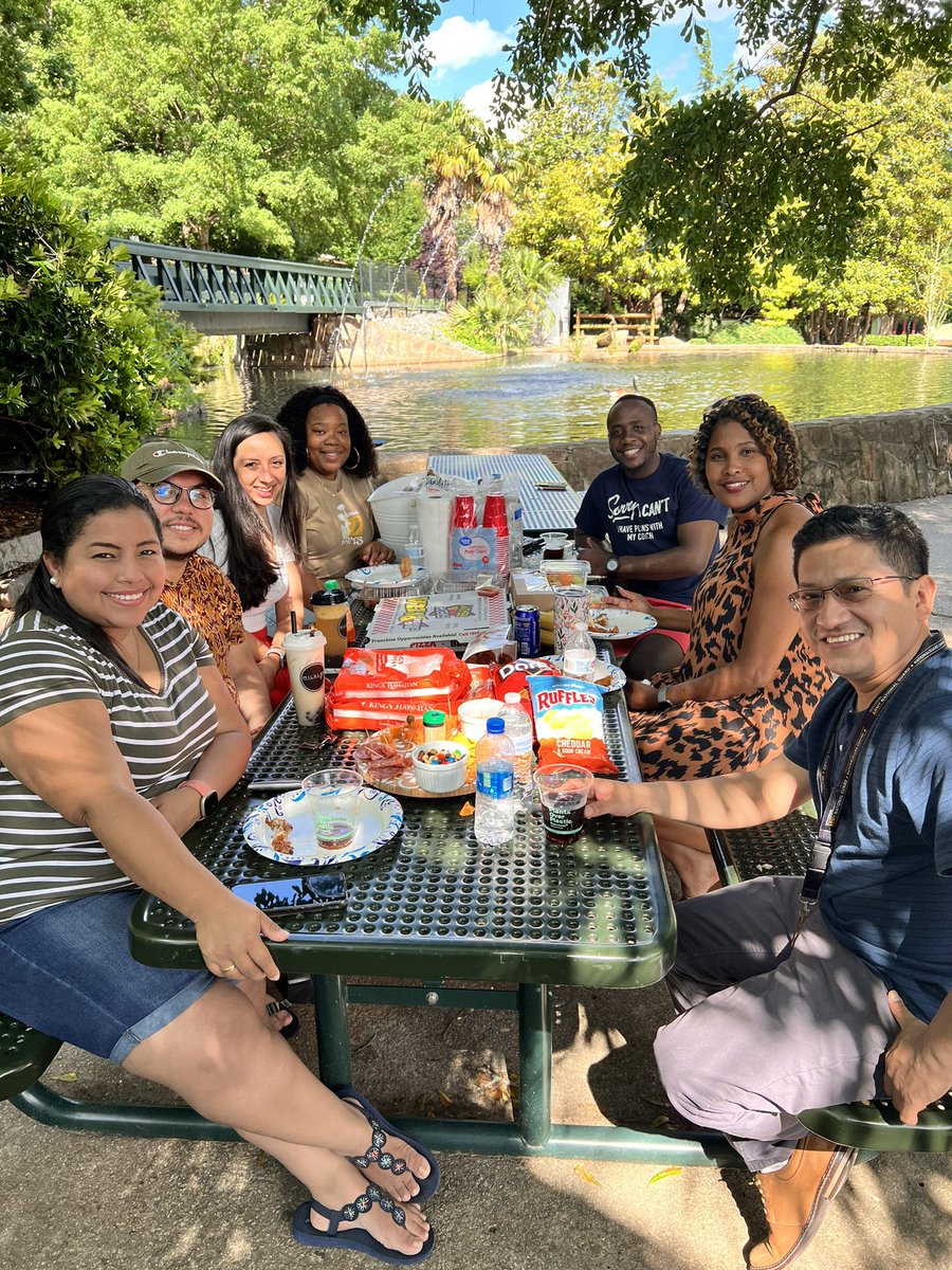 Miss Simpson’s Grade 2 Class (@simpsonjodean) on Twitter photo It was a well spent evening with these awesome ambassadors . A picnic filled with laughter, games, great convos & good food! What a great way to end my final Connections Coordinator event for the year .❤️ <a href="/ParticipateLrng/">Participate Learning</a> & <a href="/MicheleMacumber/">𝕄𝕚𝕔𝕙𝕖𝕝𝕝𝕖 𝕄𝕒𝕔𝕦𝕞𝕓𝕖𝕣</a> #UnitingOurWorld It was a well spent evening with these awesome ambassadors . A picnic filled with laughter, games, great convos & good food! What a great way to end my final Connections Coordinator event for the year .❤️ <a href="/ParticipateLrng/">Participate Learning</a> & <a href="/MicheleMacumber/">𝕄𝕚𝕔𝕙𝕖𝕝𝕝𝕖 𝕄𝕒𝕔𝕦𝕞𝕓𝕖𝕣</a> #UnitingOurWorld