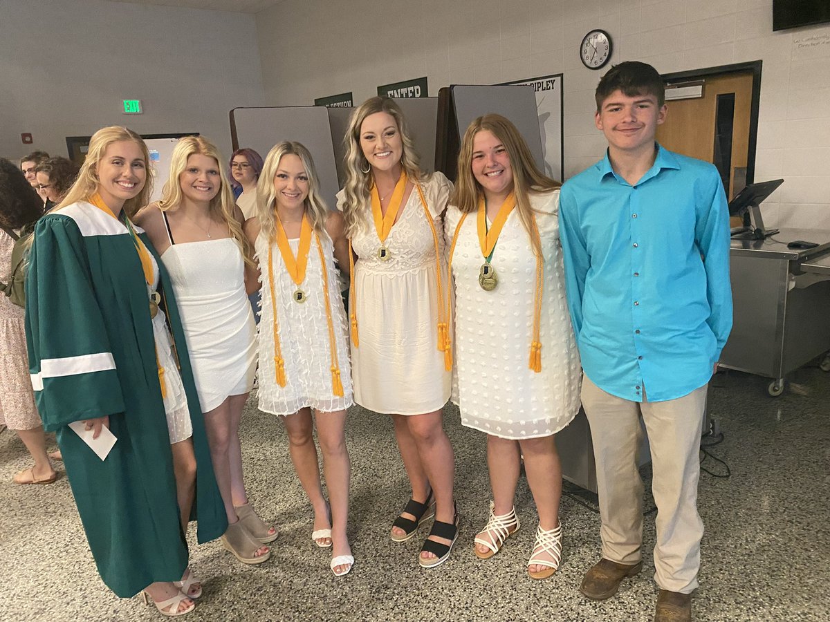 Congrats to Emily, Cassie, Alexa, Ellie, Mady and Cody on graduation!  So proud of all of you!