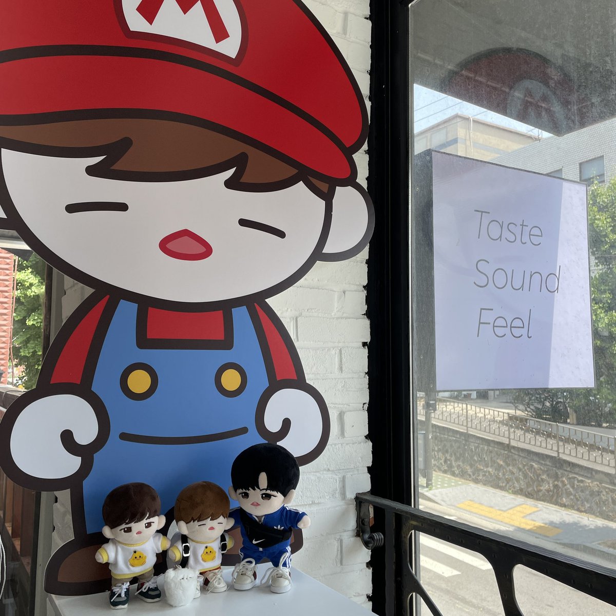 jjaenmore's tweet photo. 🌼2022 김재환 생일카페🌼
테이스트사운드필
#Mario_Marble #재환이와_지구여행
귀여운 마리오가 가득한 컨셉의 카페여서 넘넘 재밌구 복권 긁는 재미두 쏠쏠🍃 https://t.co/9nBPyudzEN
