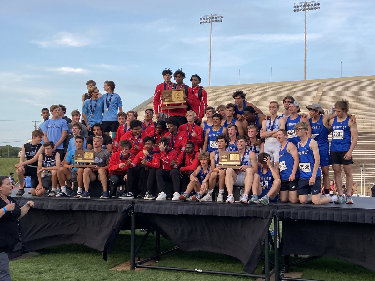 ONWRavensTF's tweet photo. This group of boys was so fun to coach.  Tough, competitive, hard working and resilient.  They were 3rd at the state meet - highest place in ONW history!  Congrats Boys!! https://t.co/YAh41Q9aKz