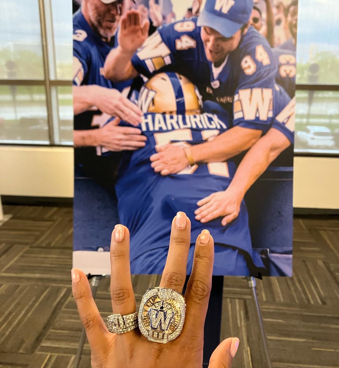 sam_hardrick's tweet photo. Grey Cup Ring Ceremony 💙💍✨ #back2back @Yoshi_Hardrick https://t.co/rgOZmGCQru