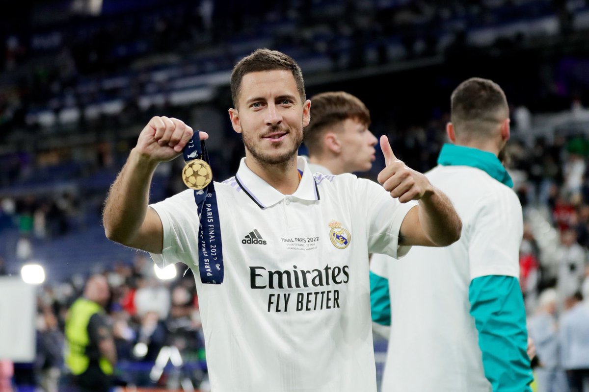 SeputarMadrid's tweet image. Eden Hazard with his first Champions League medal. 🏅 #UCLfinal #HalaMadrid
