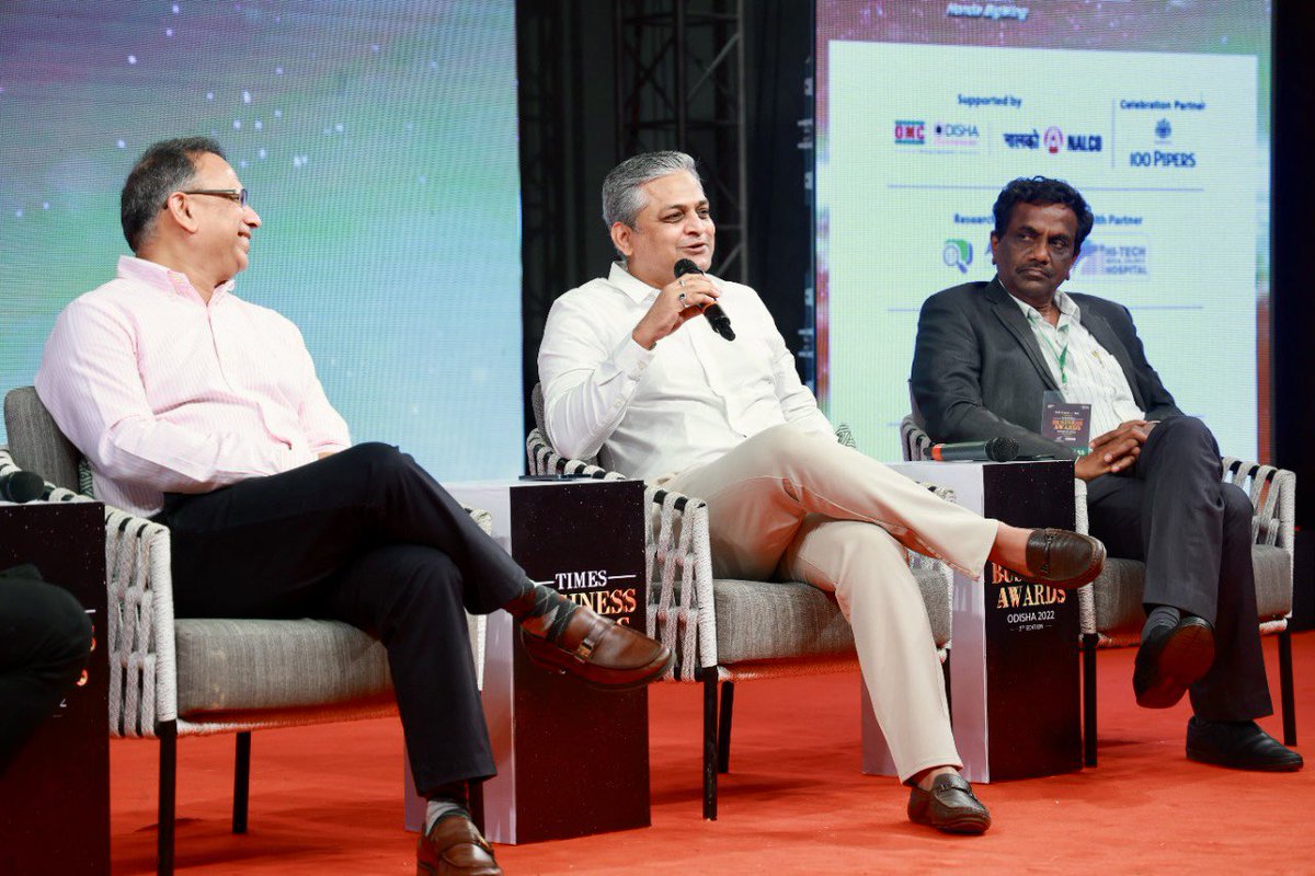manojmishrasays's tweet photo. It was a pleasure sharing the stage with Sri @vishaldevk and leadership from @AMNSIndia, on a panel discussion at the #TimesBusinessAwards2022. 

Felt proud hearing and sharing about the last 20 year growth and development story of #Odisha. 

#OdishaLeads
@timesofindia https://t.co/RM4PKqXAbm