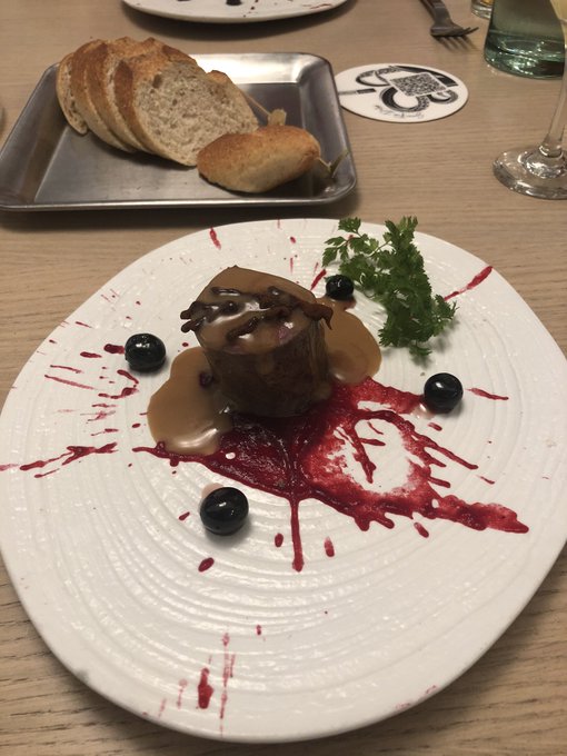 Ok lemme run a food thread for tonight starting with restaurant 1: the test kitchen https://t.co/CNT<a href="/tag/twitch"class="tags"><span>#twitch</span></a><a href="/tag/mytimeatportia"class="tags"><span>#mytimeatportia</span></a><a href="/tag/aadit"class="tags"><span>#aadit</span></a>