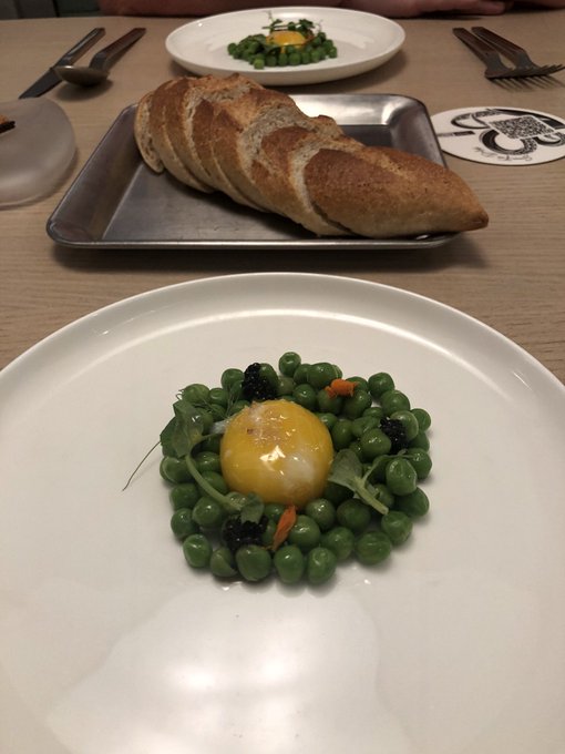 Ok lemme run a food thread for tonight starting with restaurant 1: the test kitchen https://t.co/CNT<a href="/tag/acnh"class="tags"><span>#acnh</span></a>