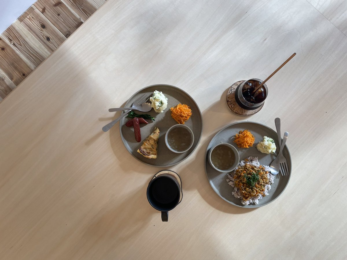 Kumiko_Man's tweet photo. wanna beのごはん
エゾシカのソーセージ以外は
全部プラントベース🌱
ランチは14時まで! https://t.co/sZdaN1sMoe