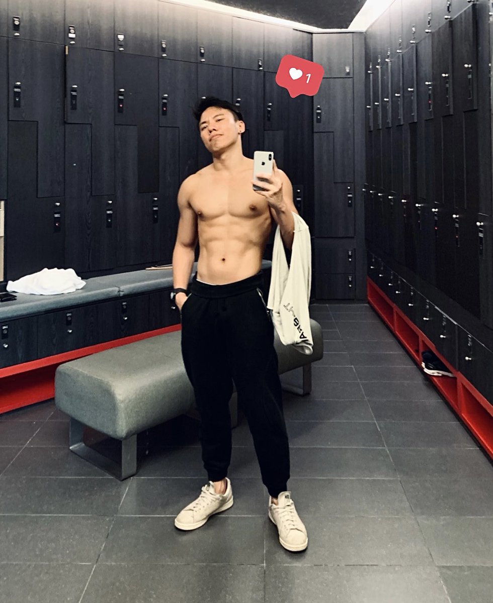 timtitanss's tweet photo. to the twat who told me to put on more clothes, I dress for myself. https://t.co/hLTzMNJoqn