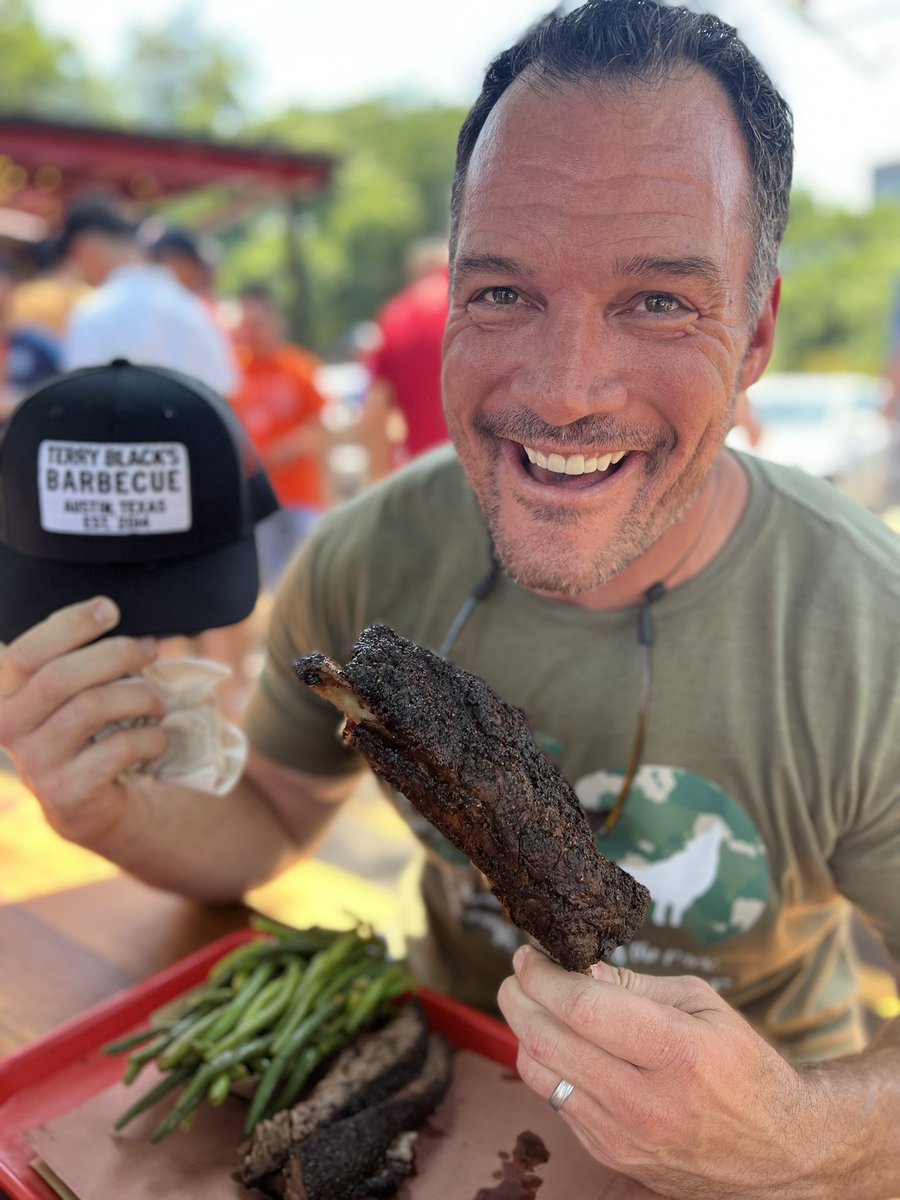 bigrig08298302's tweet photo. Fellowship is always better with Texas BBQ https://t.co/ZvOpKKmhos