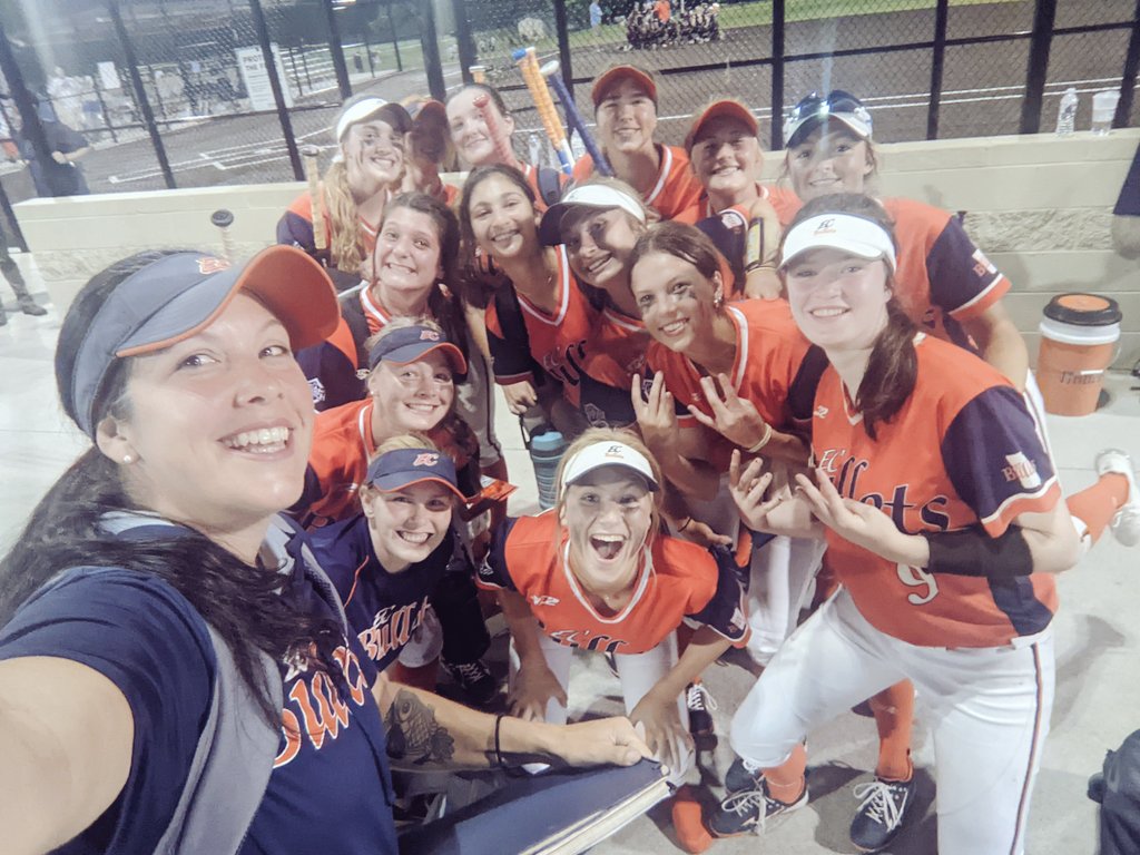 EC05Bilz's tweet photo. Make that 6 Straight Alliance Wins in two days!
๐ฅ TICKET PUNCHED!!!
#sturdyfortheberdy
#Yaaaasssssssss
#team2
๐๐งก This Team!!!
@LeagueFastpitch @ConnectSports_ @thealliancefp @EastCobbBullets @chrisbateman55 @IHartFastpitch @Los_Stuff @BrenttEads @ExtraInningSB https://t.co/zRQ7xbaGIs