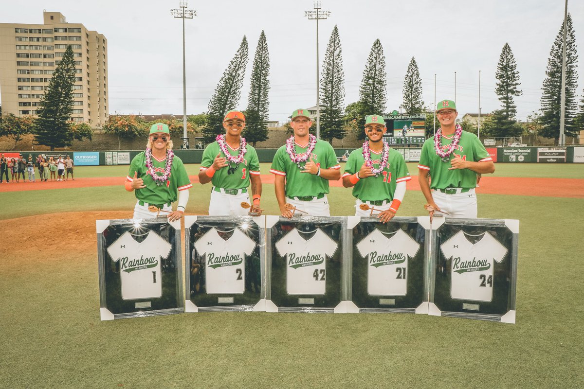 HawaiiBaseball's tweet image. Rainbow Warriors Defeat Cal Poly 6-4 on Senior Day

🏁 ➡️ bit.ly/3wTMAuU