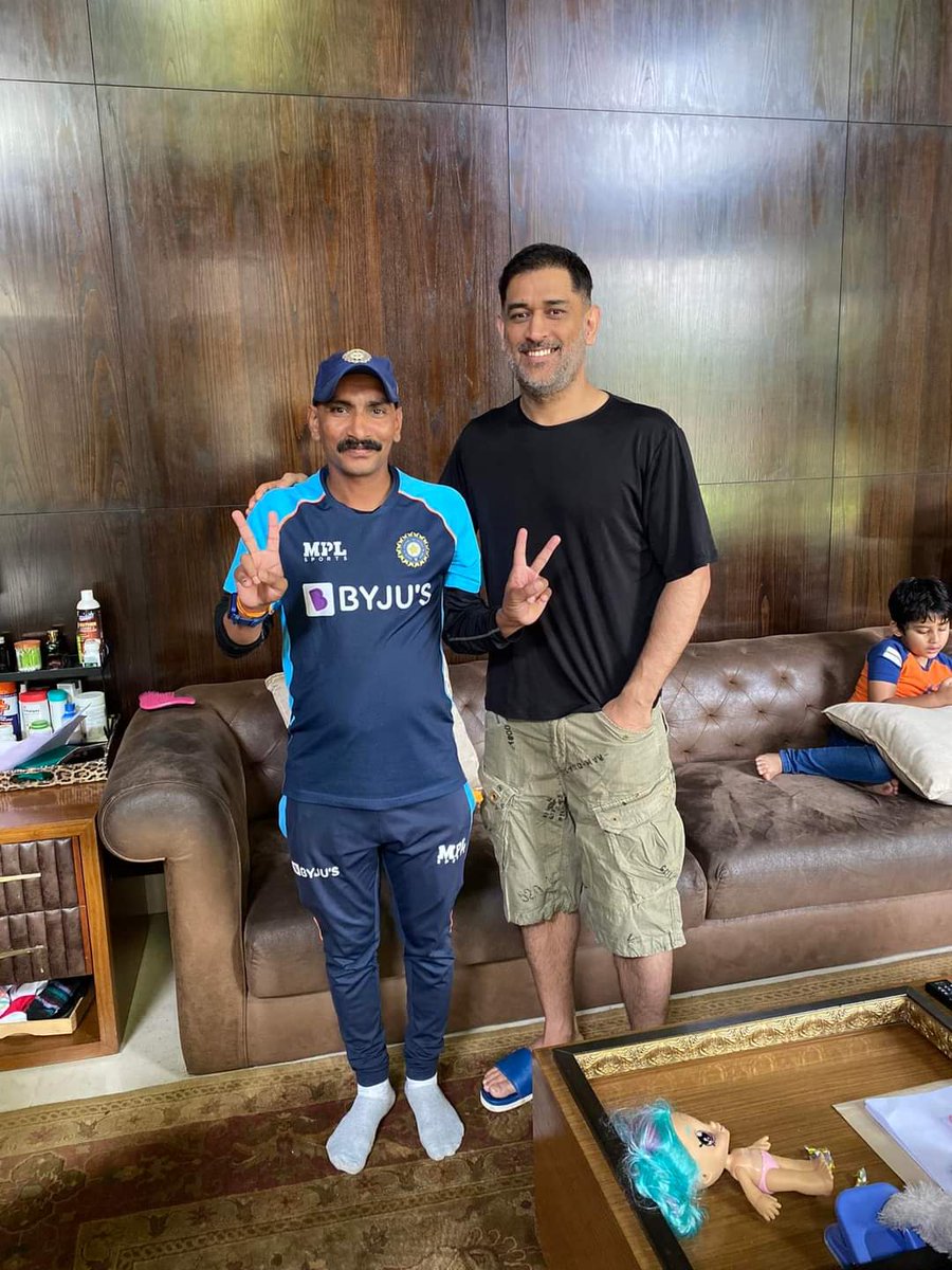 Sudhirsachinfan's tweet photo. Got a chance to come again to Mahi bhai's house, keep coming every year but did not come for a few years due to corona.
@msdhoni https://t.co/1nkwOw5rSH