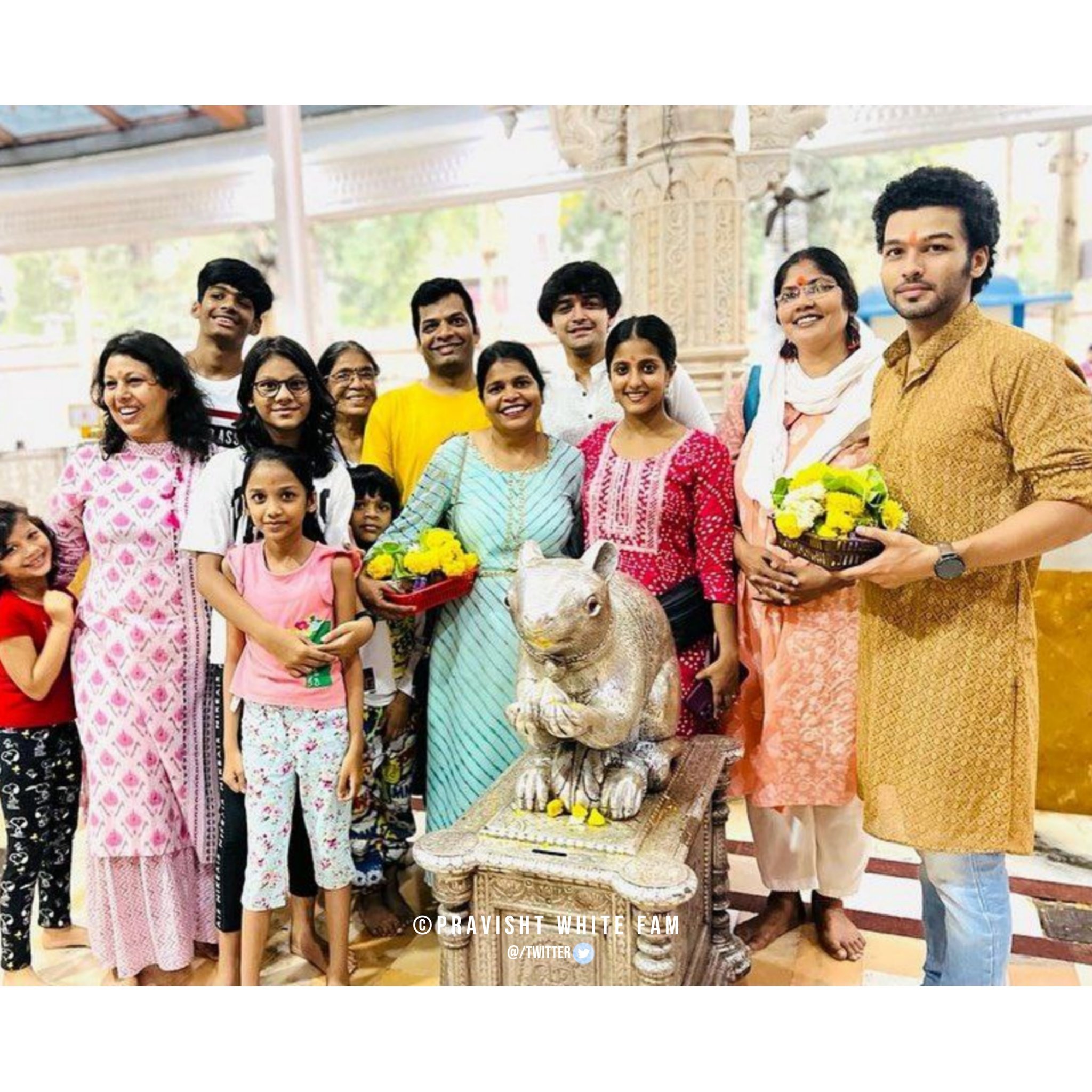 Cast Of Banni Chow Home Delivery