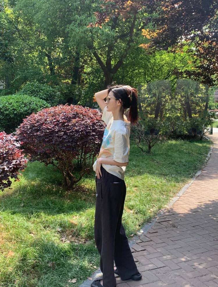 DonnaOPV's tweet photo. There is no obvious curve design, which hides the secret of the figure. https://t.co/caOyCuKxKu