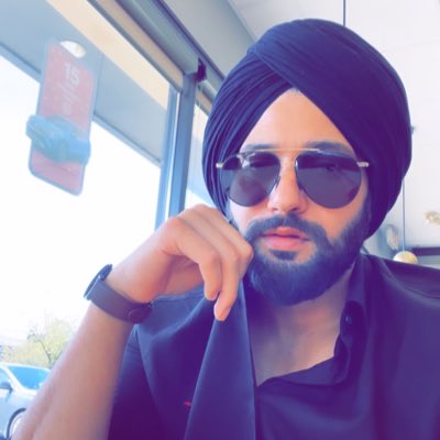 Actorjobanpreet's tweet photo. #NewProfilePic https://t.co/1VlYOxmiPc