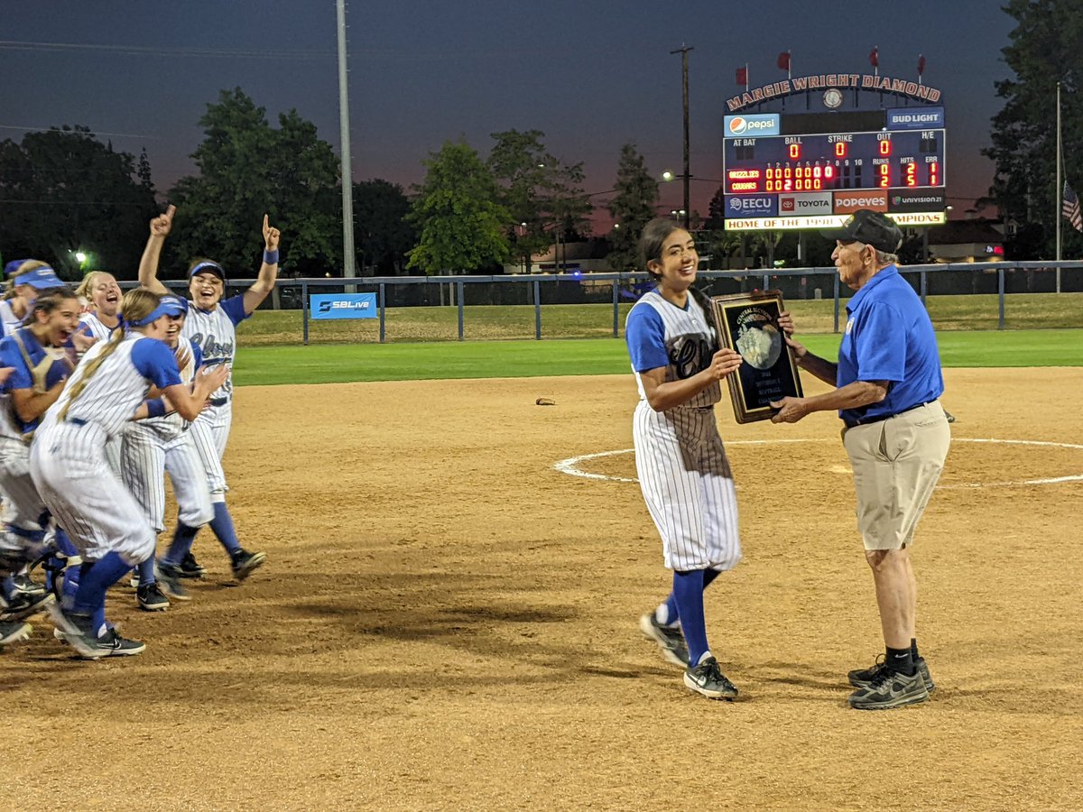 CifCentral's tweet photo. Congratulations to the Clovis softball team, a 2-0 victor against Central for the Division I championship. https://t.co/sPBS6eqhmN