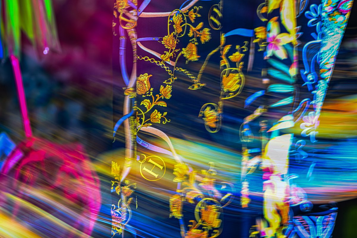 MarksGonePublic's tweet image. Took a walk along upper #Lonsdale trying to figure out #DoubleExposure in Camera. I think I need to spend more time figuring out the new settings I have not used before. The camera takes as many pictures as you want and adds them into one picture. #Engine10 #NorthVan