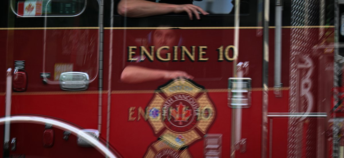 MarksGonePublic's tweet image. Took a walk along upper #Lonsdale trying to figure out #DoubleExposure in Camera. I think I need to spend more time figuring out the new settings I have not used before. The camera takes as many pictures as you want and adds them into one picture. #Engine10 #NorthVan