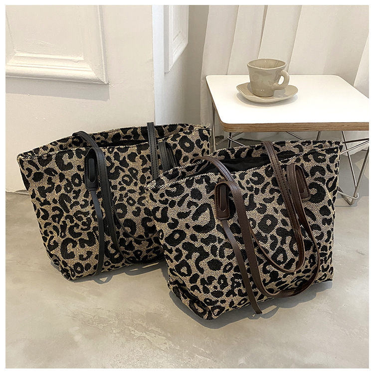 tongcaipacking's tweet photo. leopard single shoulder women's bag new Korean version large capacity Tote Bag fashion shopping bag https://t.co/6ErGlGLmX4