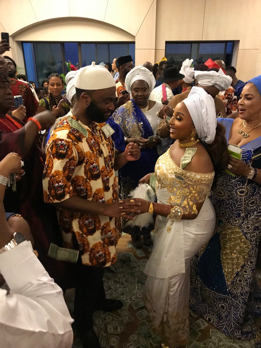 _NIAnderthal's tweet photo. @sistersamah and Nnena were the cutest couple at @bfsfilmfest so glad to have been apart of their love story. S/o to @cupcakesriots - ‘twas a #bfsff reunion 💃🏾💞 https://t.co/sdeuZcFx7p