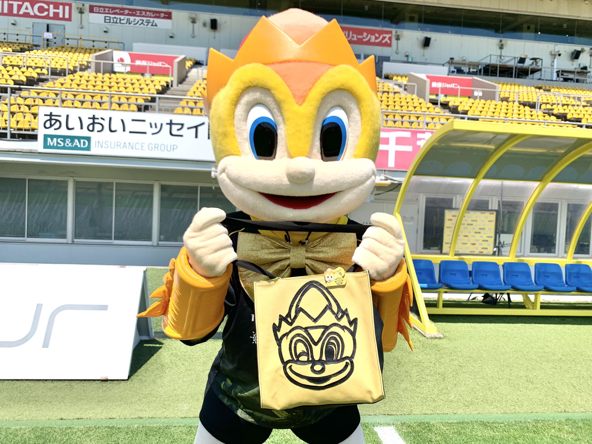 レイくん 柏レイソル 3ねんまえにバッグをプレゼントしてもらったかたから またあたらしいバッグがとどいたよーー たいせつにたいせつにつかいます ほんとうにありがとうございました ひたちだいでまってるよ がんばれいくん のハッシュタグで レイくん 柏レイソル 3ねんまえにバッグをプレゼントしてもらったかたから またあたらしいバッグがとどいたよーー たいせつにたいせつにつかいます ほんとうにありがとうございました ひたちだいでまってるよ がんばれいくん のハッシュタグで