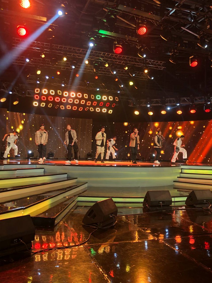 gmanetwork's tweet photo. It's an all-out party this Sunday, kaya 'wag kayong mawawala, mga Kapuso!

Tutok lang sa #AOSPpopPanalo! https://t.co/5fCv9vW8yN
