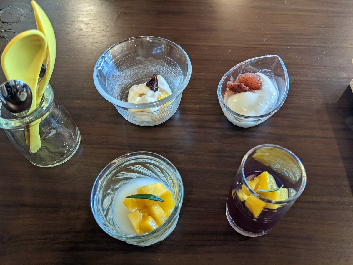 famumk8's tweet photo. 新しく出来たお店にの料理
料理の味付け美味しいです。少し量は多めです、デザートはパンナコッタがおすすめです。拡散希望
#imoo-887
#イナカショクドウ https://t.co/CpDMgjKmfL