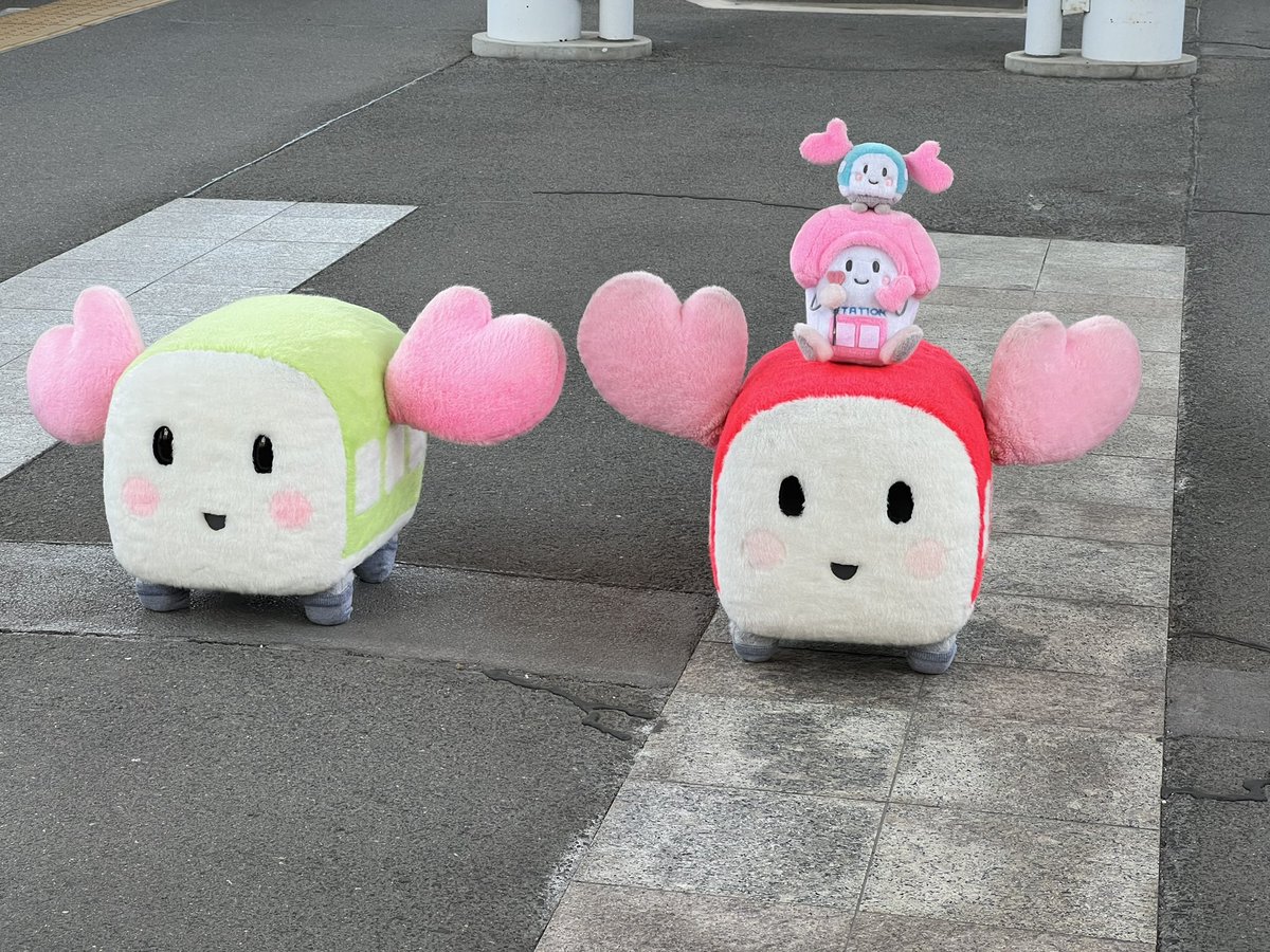 7colors_frp's tweet image. 高松駅に到着

 #Remember2000