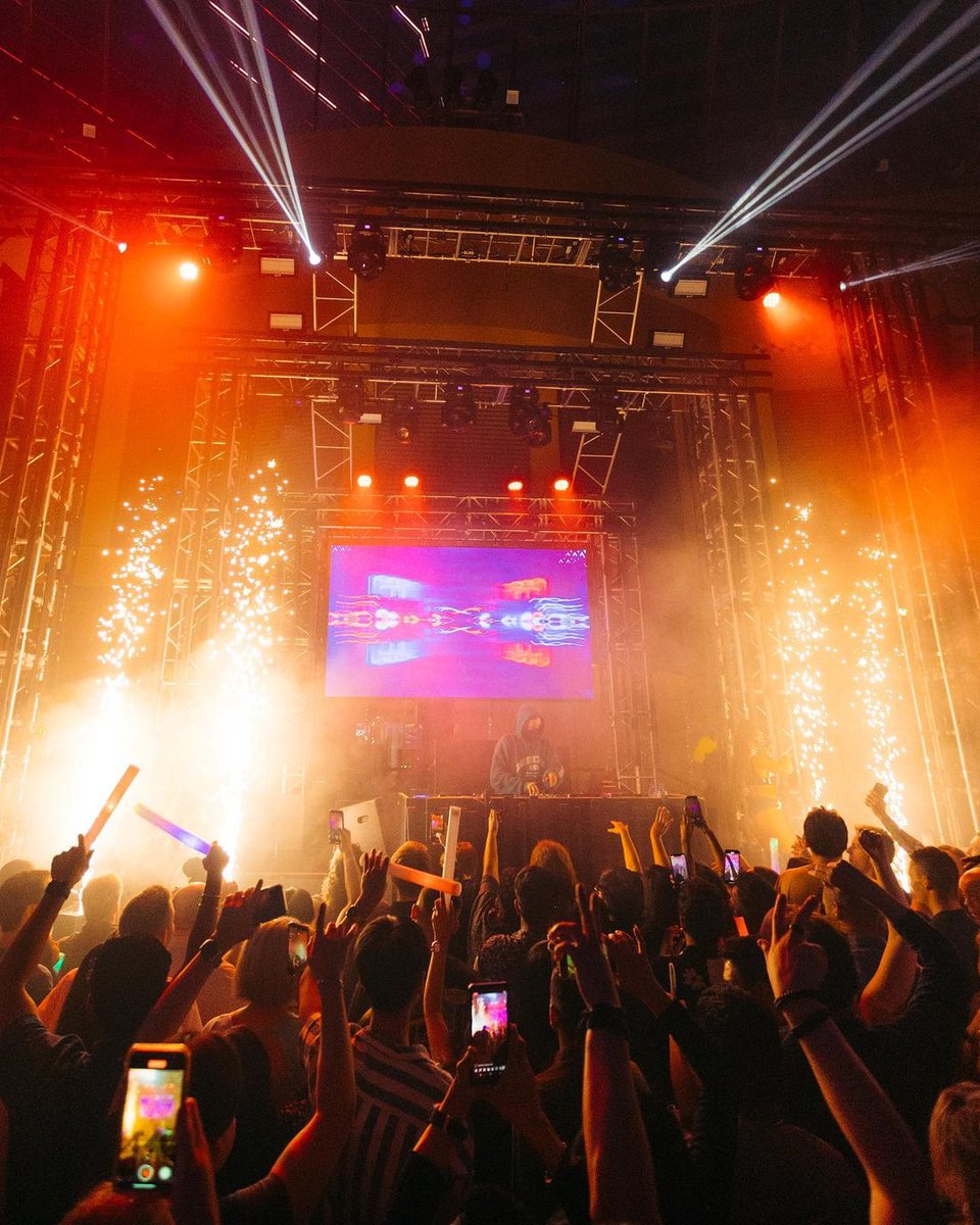 Walker #76186 tweet media