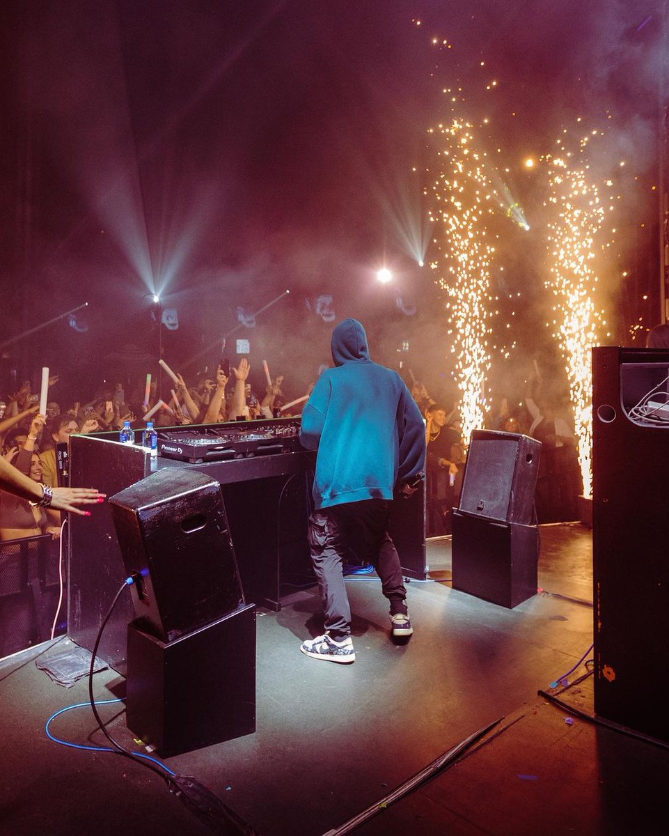 Walker #76186 tweet media