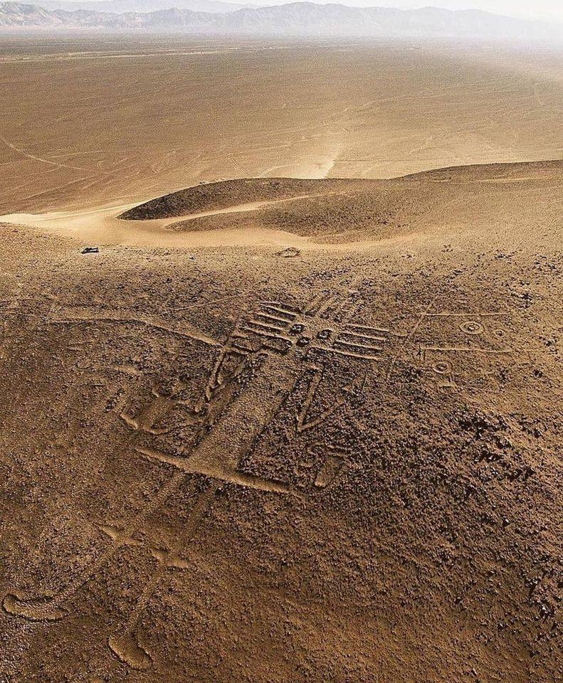 ancientorigins's tweet photo. The Atacama Giant is a large anthropomorphic geoglyph in the Atacama Desert, Chile. It is one out of nearly 5,000 geoglyphs that have been discovered in the Atacama in the last three decades. 

https://t.co/em60tarFT9 https://t.co/URfBozTwpj